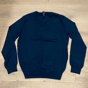 J.Crew navy slim fit merino wool v-neck sweater medium mens or womens